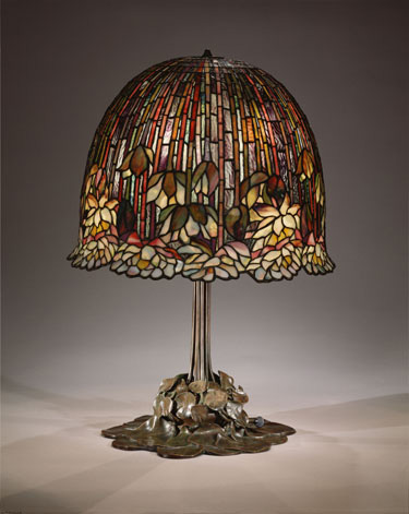 tiffany water lily table lamp 1904